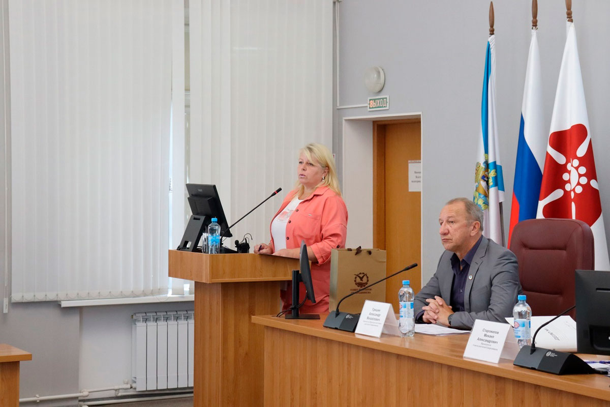 Контрольно-счётная палата Северодвинска представила депутатам отчёт о работе
